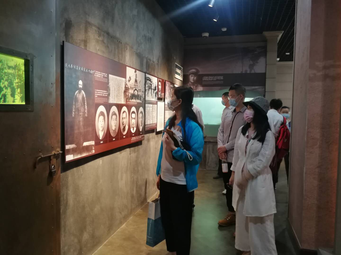 聆聽歷史足音，緬懷崢嶸歲月 公司員工參觀武漢革命博物館(圖1)